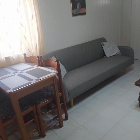 Melina'S Comfort Rustic Home อาร์เตมีดา ภายนอก รูปภาพ
